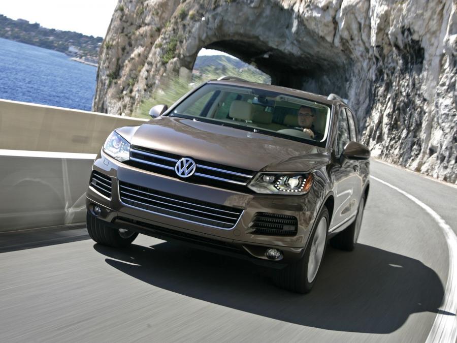  Volkswagen Touareg V6 TDi 2010 года  (US) (фото 4 из 16)
